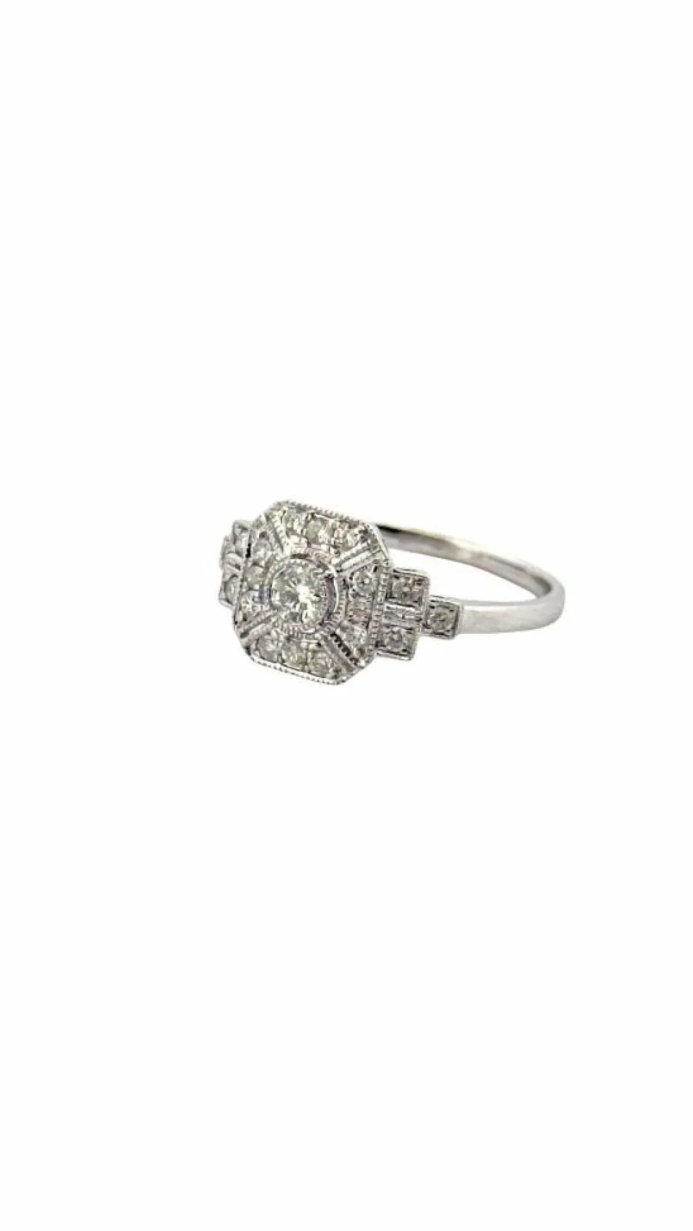 Bague style art déco en or blanc 18 carats et diamants