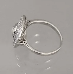 Bague Style Art Déco Octogonale Diamants Or Blanc