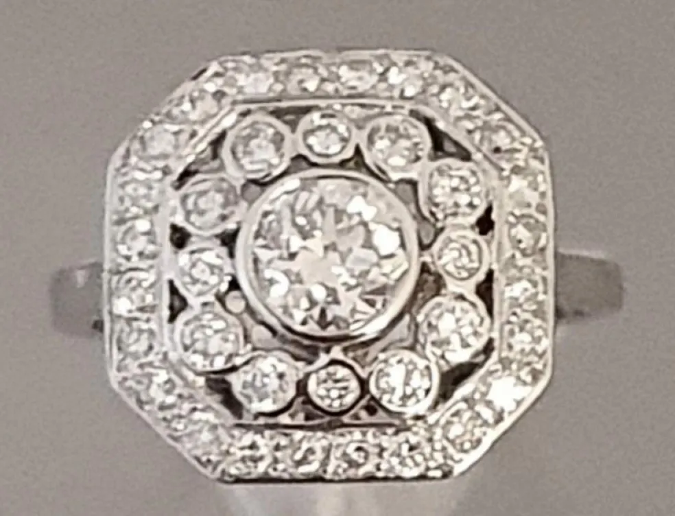 Bague Style Art Déco Octogonale Diamants Or Blanc