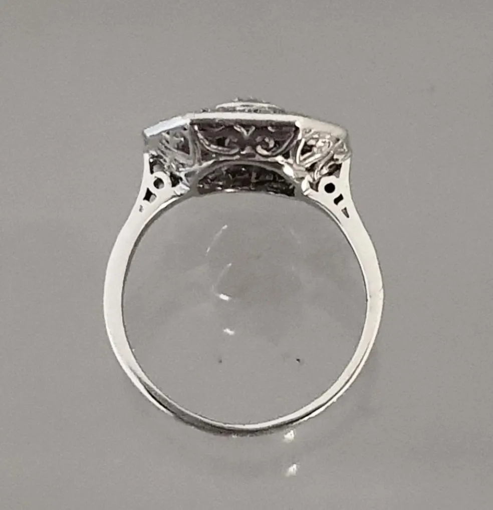 Bague Style Art Déco Octogonale Diamants Or Blanc
