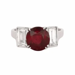 Bague style Art Déco or blanc, rubis et diamants