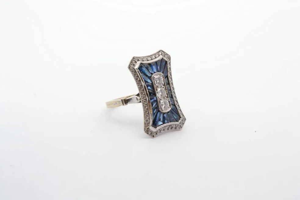 Bague style Art Déco Or blanc Saphirs Diamants