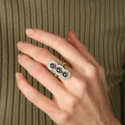 BAGUE STYLE "ART DECO" OR DIAMANTS & SAPHIRS