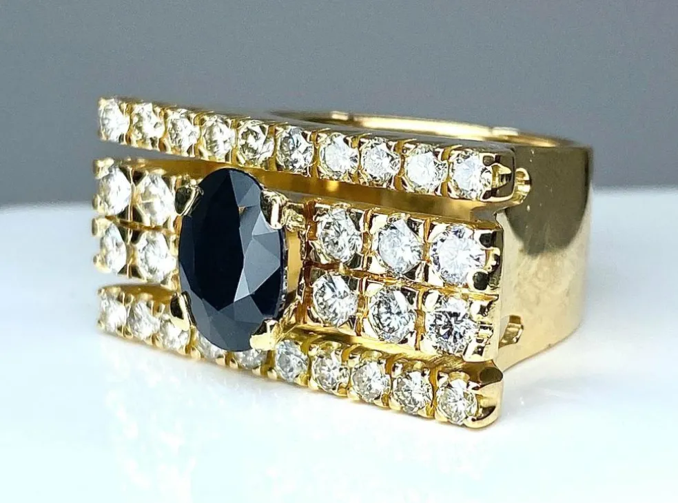 Bague style Tank diamants et saphir