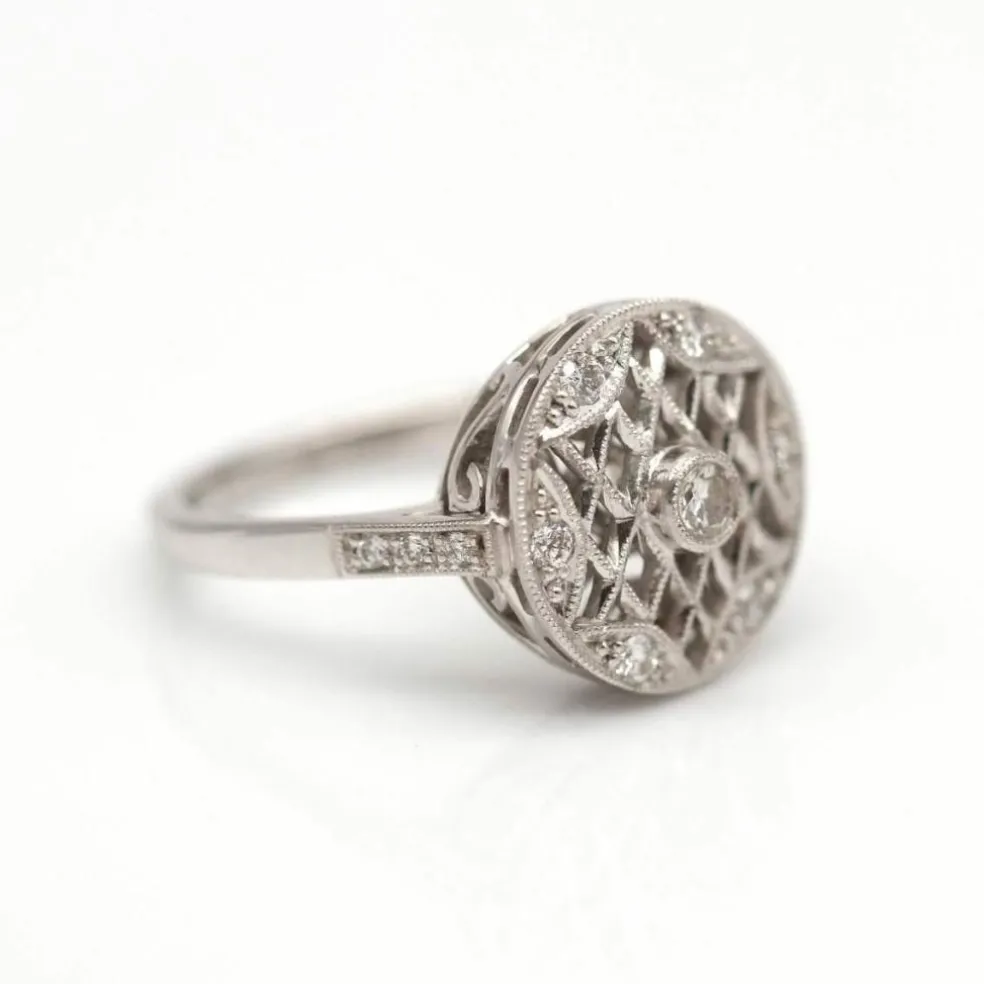 Bague SWEET VINTAGE en or blanc et diamants