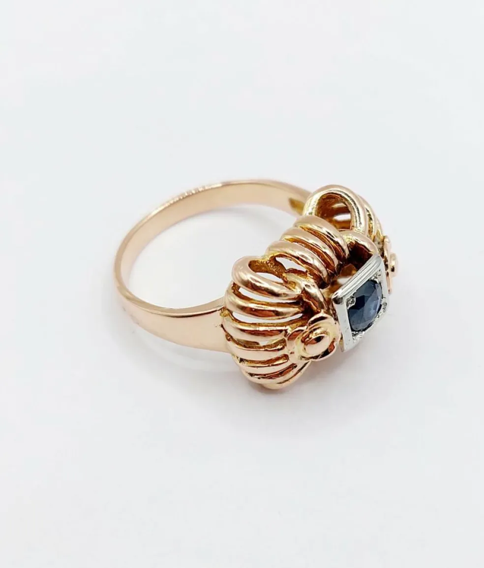 Bague Tank Art Déco or rose, saphir, monture géométrique (circa 1950)