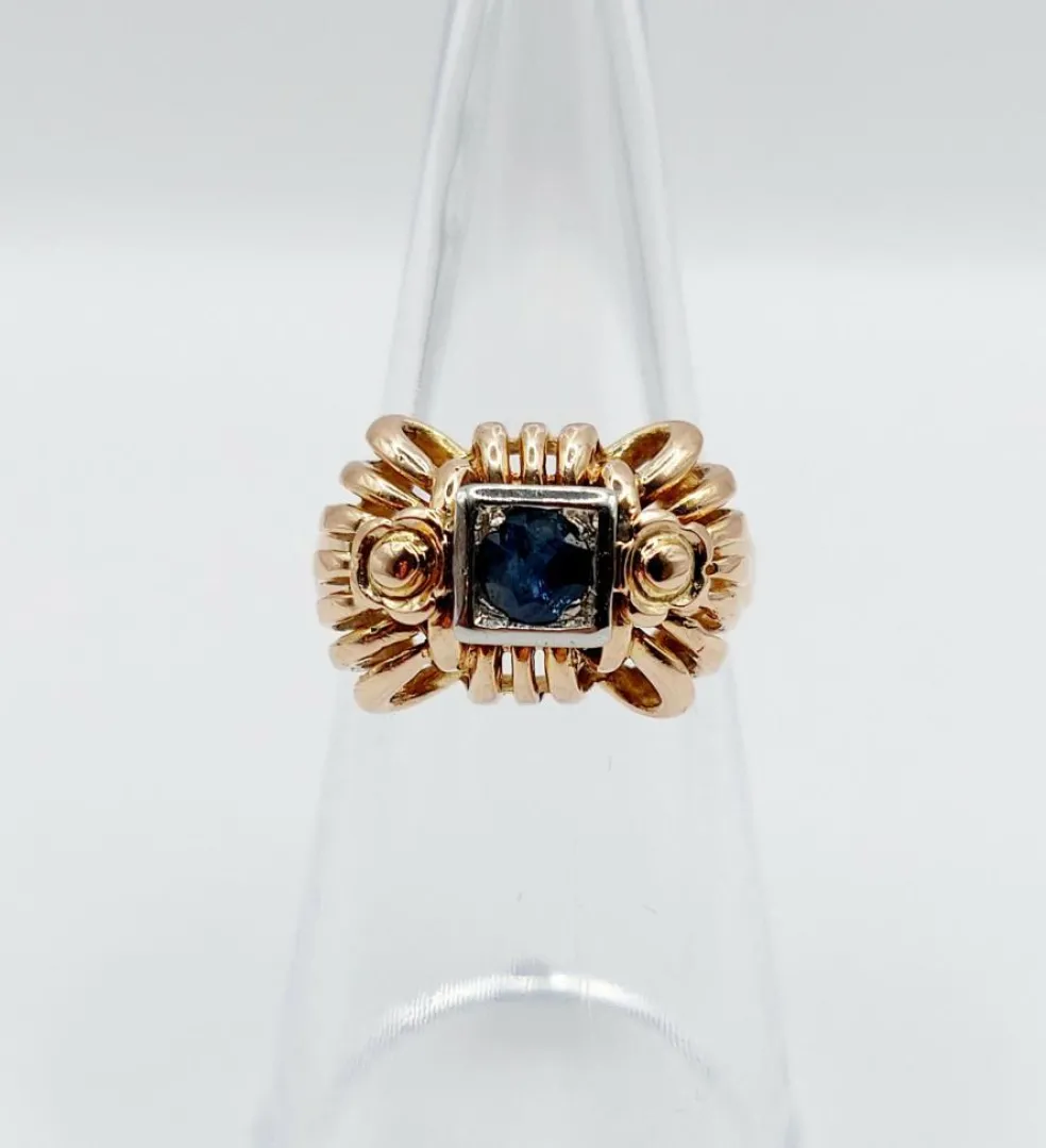 Bague Tank Art Déco or rose, saphir, monture géométrique (circa 1950)