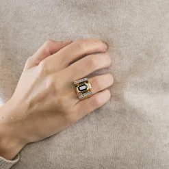 Bague Tank Art Déco saphir diamants en or jaune et blanc