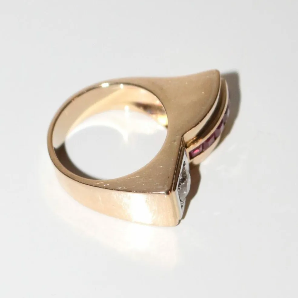 Bague Tank Diamant Et Pierres Rouges