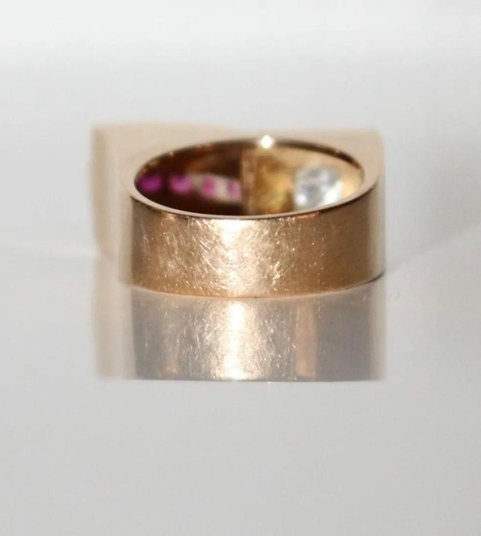 Bague Tank Diamant Et Pierres Rouges