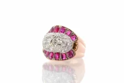 Bague tank diamants et rubis calibrés