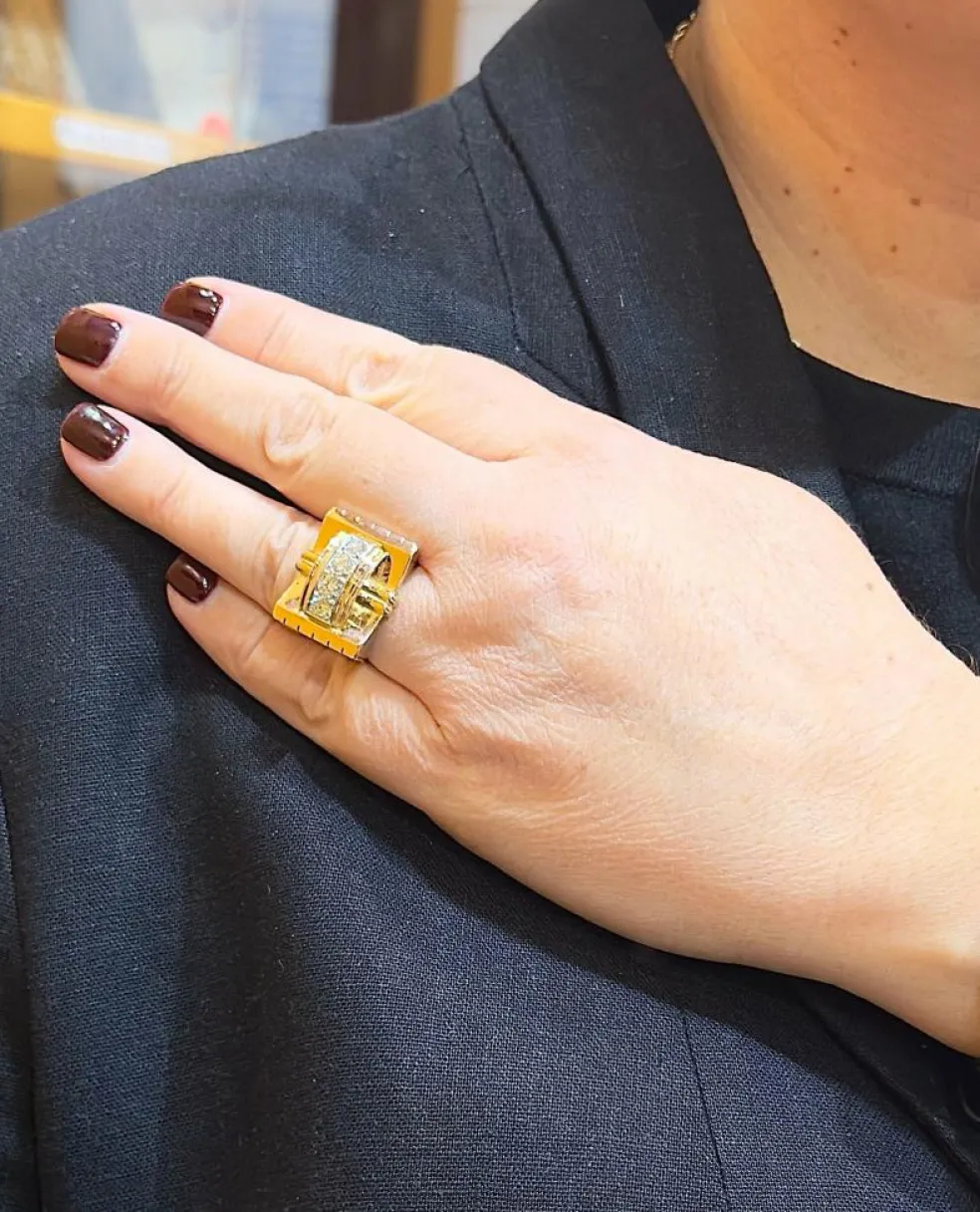 Bague tank en or 18 carats et diamants