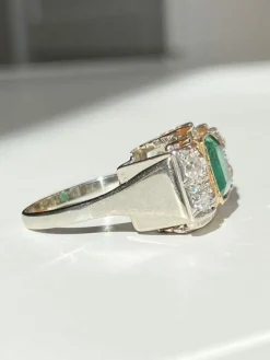 Bague Tank en or blanc et jaune, émeraude et diamants