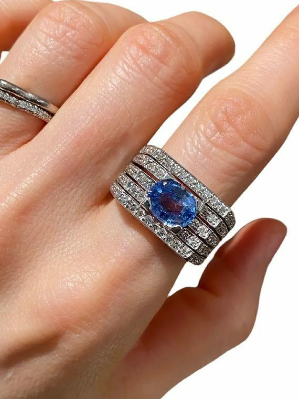 Bague Tank en or blanc saphir et diamants