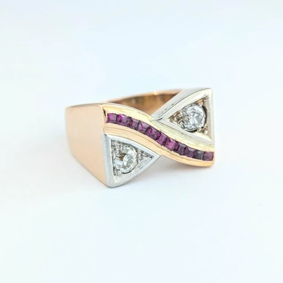 Bague Tank en or rose diamants et rubis