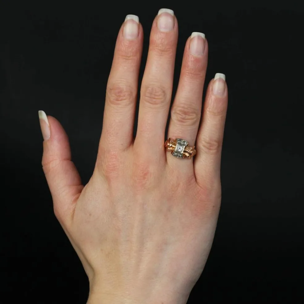 Bague tank noeud saphirs blancs