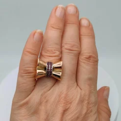 Bague tank noeud vintage rubis