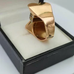 Bague tank noeud vintage rubis