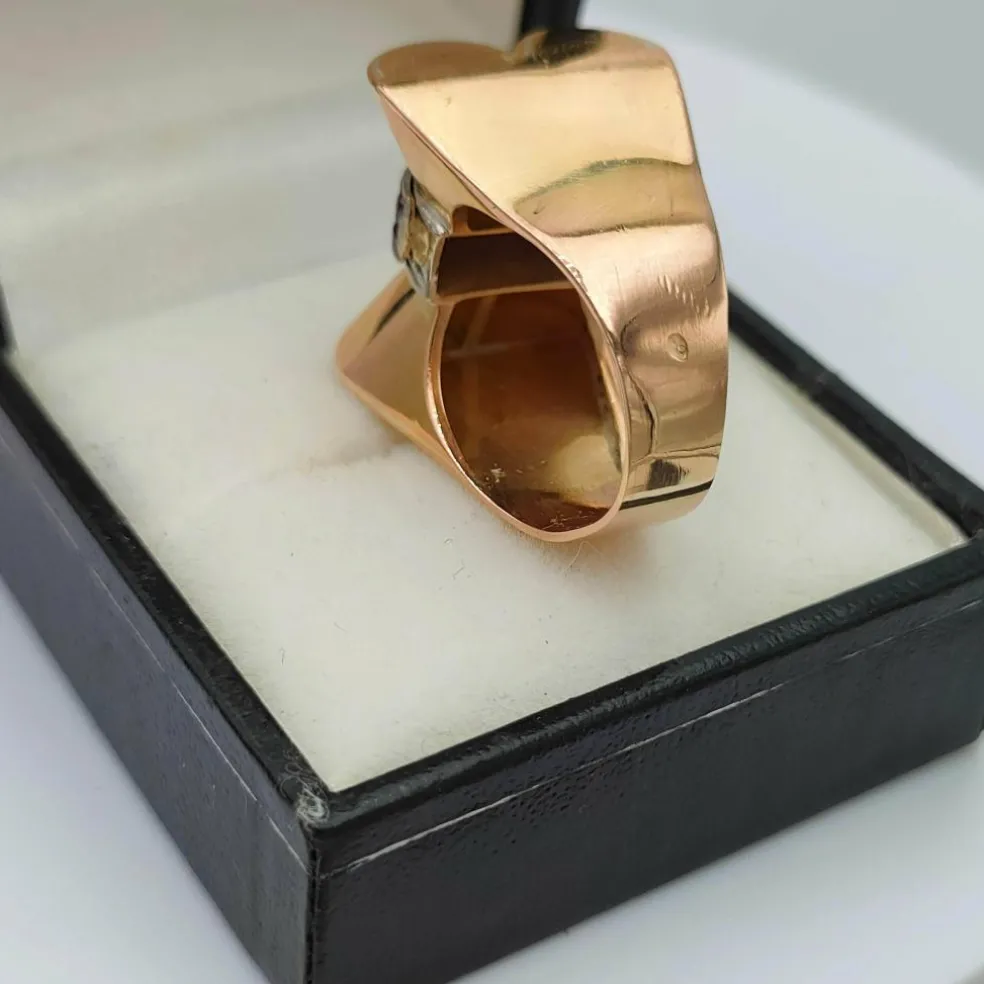 Bague tank noeud vintage rubis