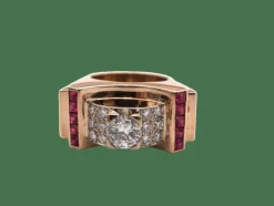 Bague Tank or jaune, diamants, rubis
