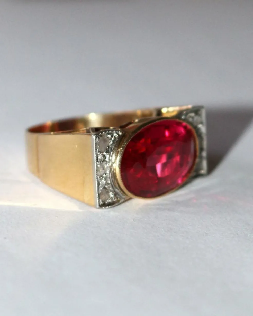 Bague Tank Or Jaune Et Platine, Saphir rose Verneuil Et Diamants