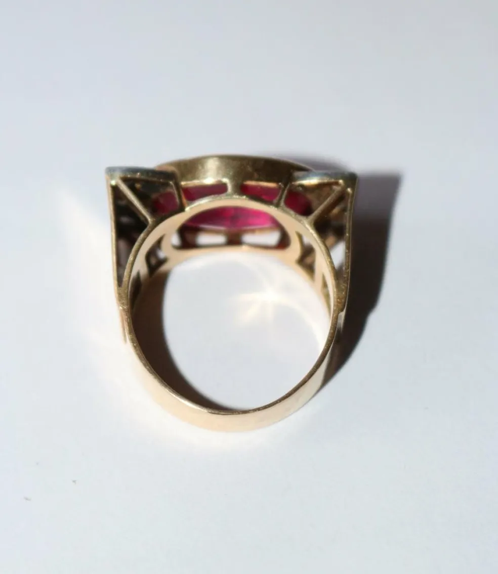 Bague Tank Or Jaune Et Platine, Saphir rose Verneuil Et Diamants