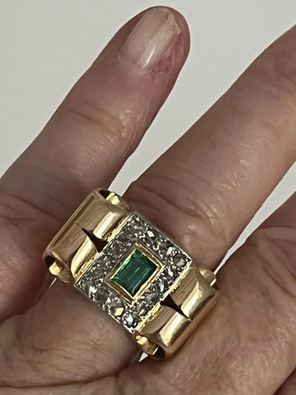 Bague Tank Or Jaune Platine Emeraude Diamants