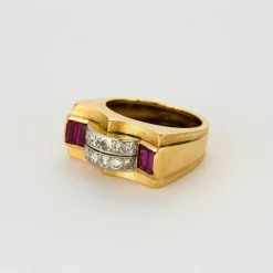 Bague Tank or jaune, platine, diamants et rubis