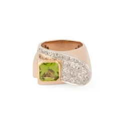 Bague tank or rose et platine en diamant et péridot
