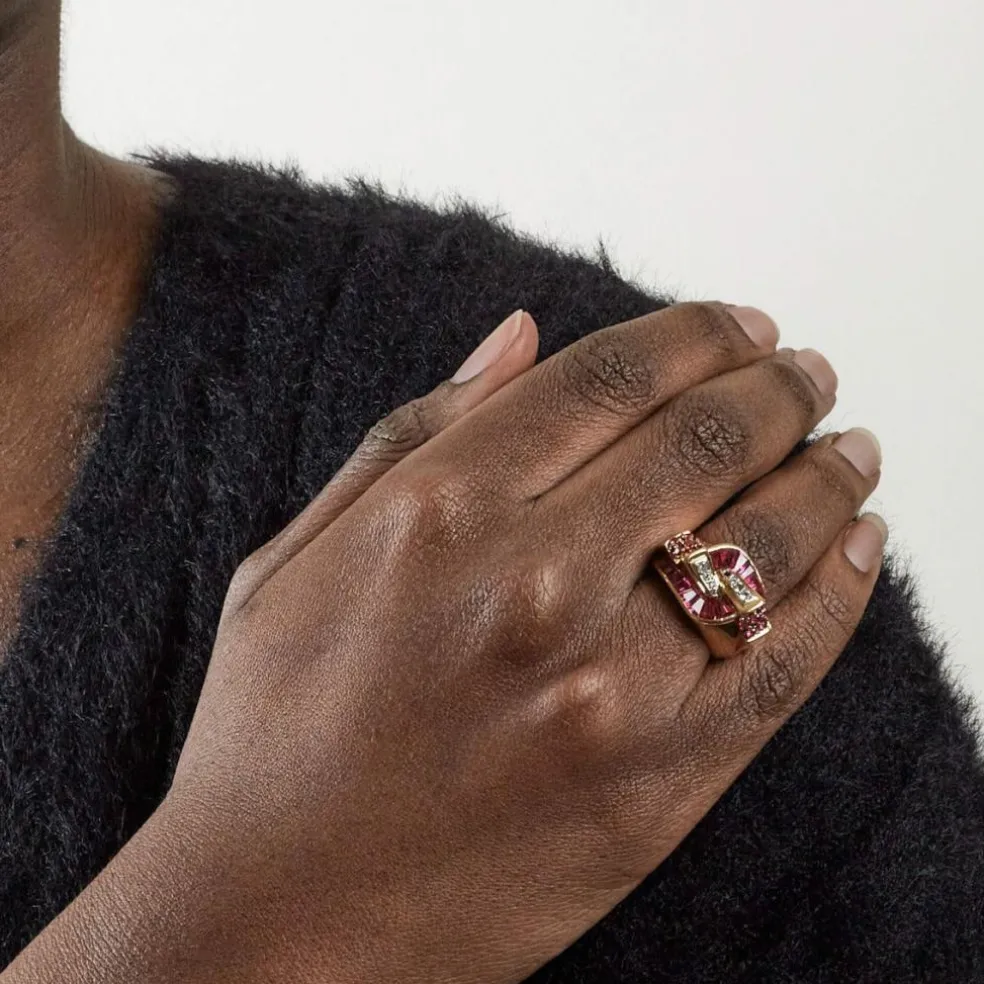 Bague Tank or rose et rubis de synthèse