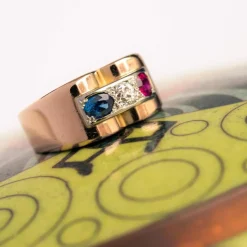 Bague Tank patriotique Saphir Diamant Rubis