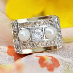 Bague tank perles fines et diamants