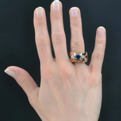Bague tank saphir diamants bombée