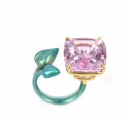 Bague titane et kunzite de 26,85 carats