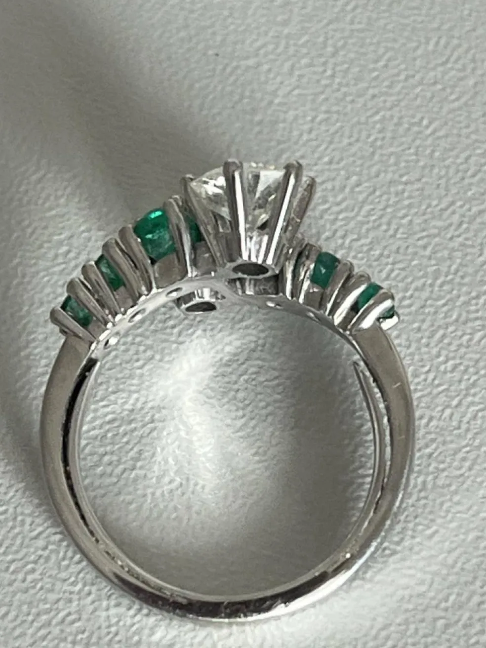 Bague Toi & Moi Or Gris Emeraudes Diamants