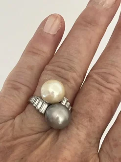 Bague Toi & Moi Or Gris, Perles Akoya et Tahiti, Diamants
