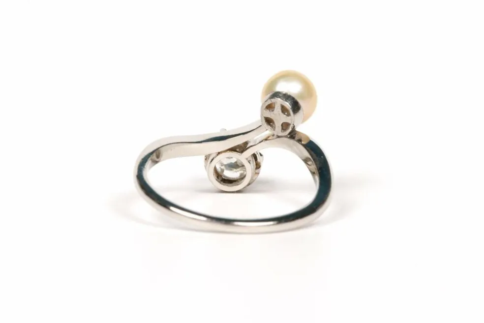 Bague Toi et Moi 1970 or blanc, perle et diamant