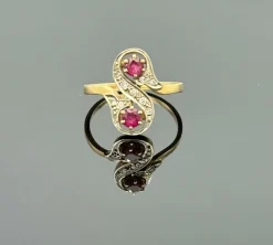 Bague toi et moi ancienne en or jaune 18K sertie de rubis et diamant
