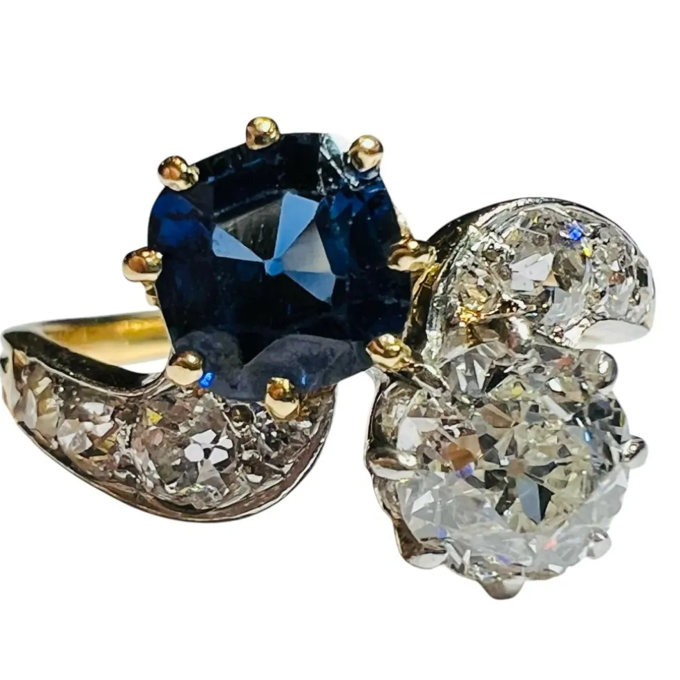 Bague toi et moi diamant saphirs or jaune diamant saphir pavage de diamant