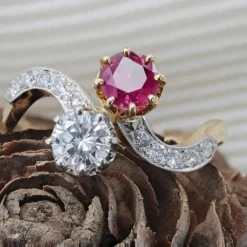 Bague toi et moi diamants et rubis