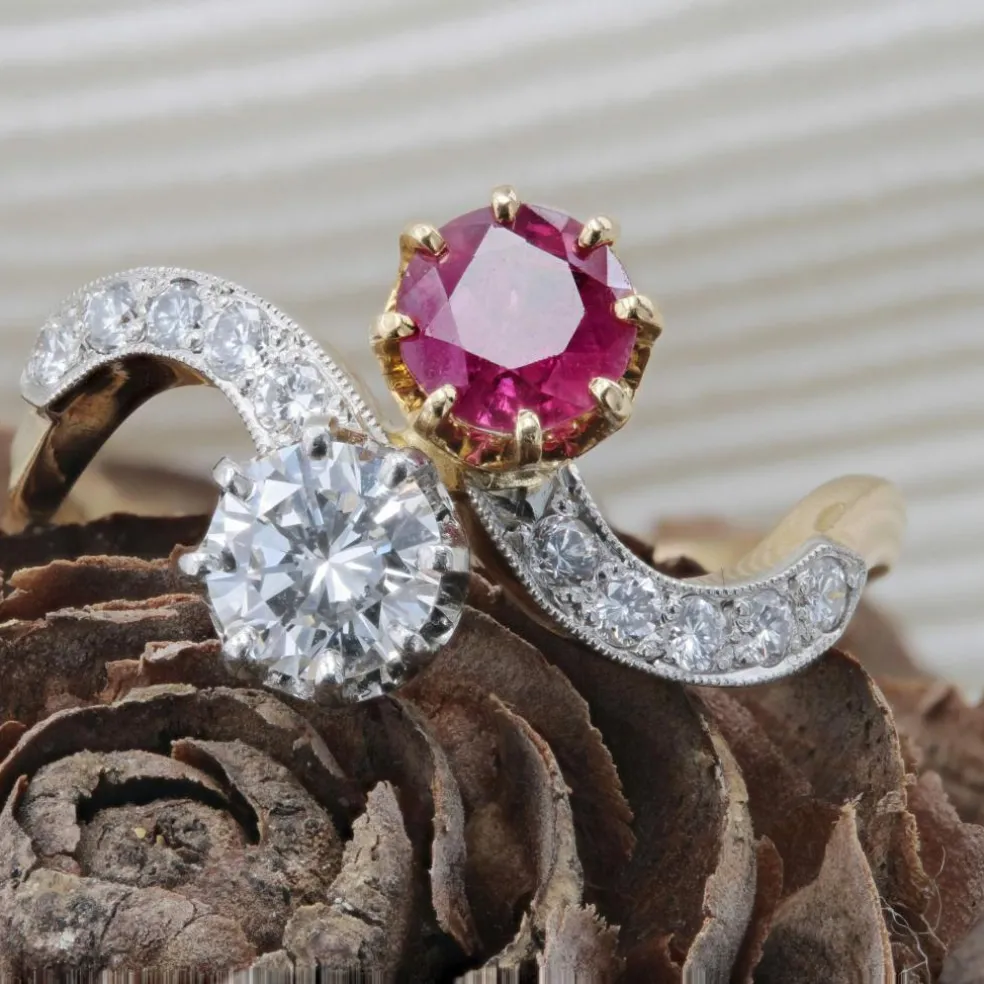 Bague toi et moi diamants et rubis