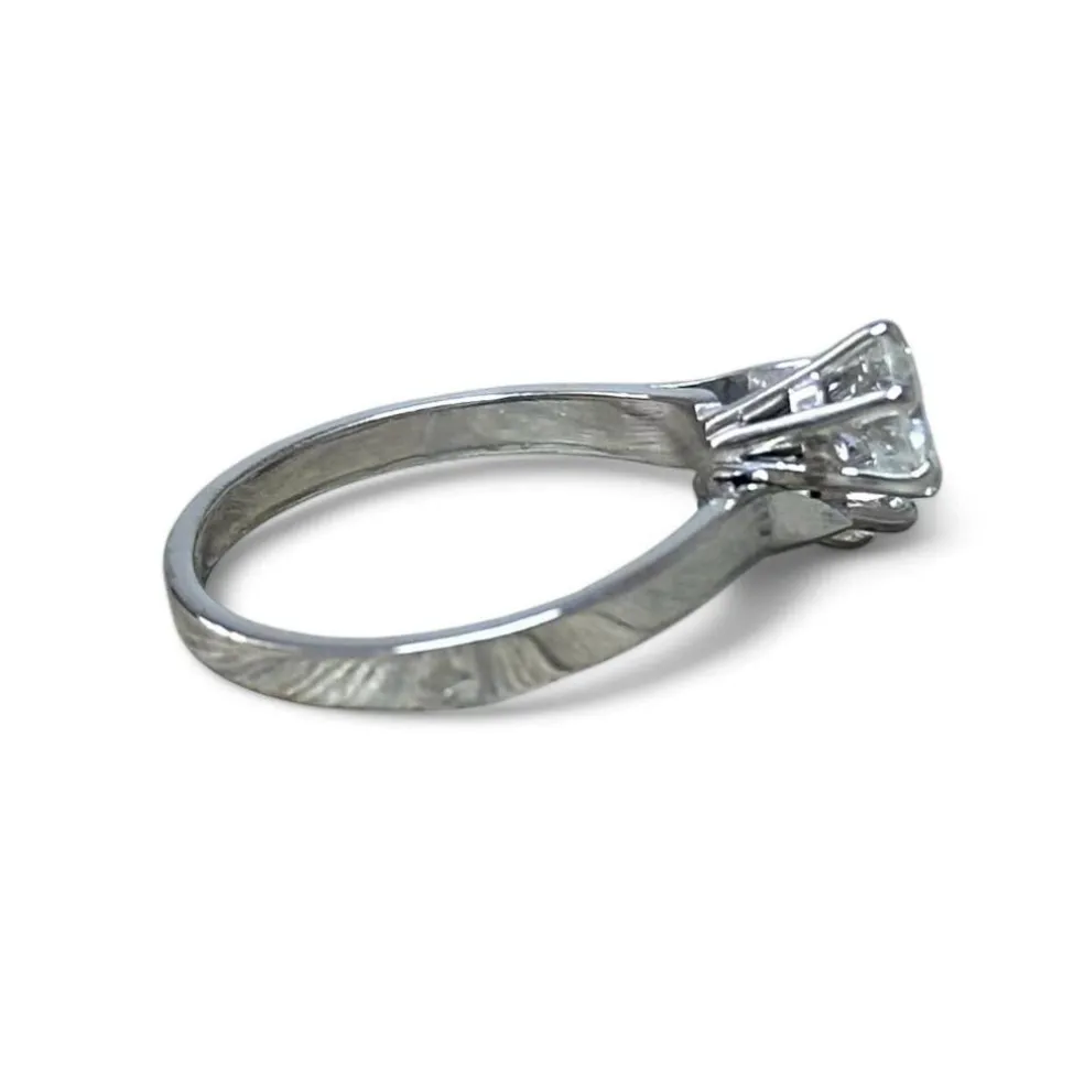 Bague toi et moi diamants en or blanc