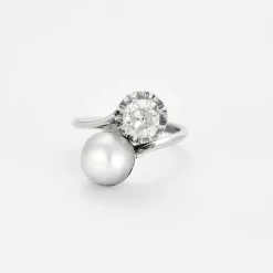 Bague Toi et Moi en or blanc diamant perle