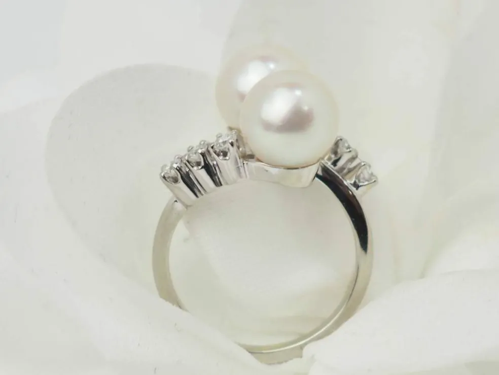 Bague Toi et Moi en or blanc, perles de culture et diamants
