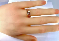 Bague toi et moi en or jaune, diamant et perle vers 1900