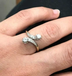 Bague "Toi et Moi" or blanc et diamants