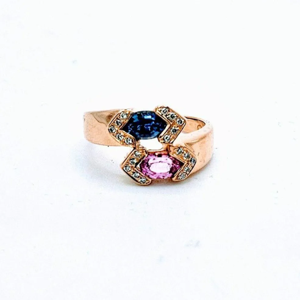 Bague Toi et Moi Or jaune Saphirs bleu et rose épaulés de Diamants