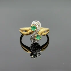 Bague Toi et Moi vintage en or jaune sertie d'émeraudes et de diamants