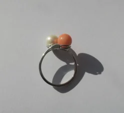 Bague Toi et Moi vintage or blanc perle corail