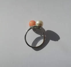Bague Toi et Moi vintage or blanc perle corail